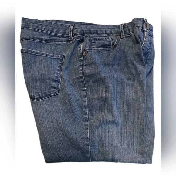 Gloria Vanderbilt, Size 10, ALEXANDRA Denim Capri - Picture 6 of 11